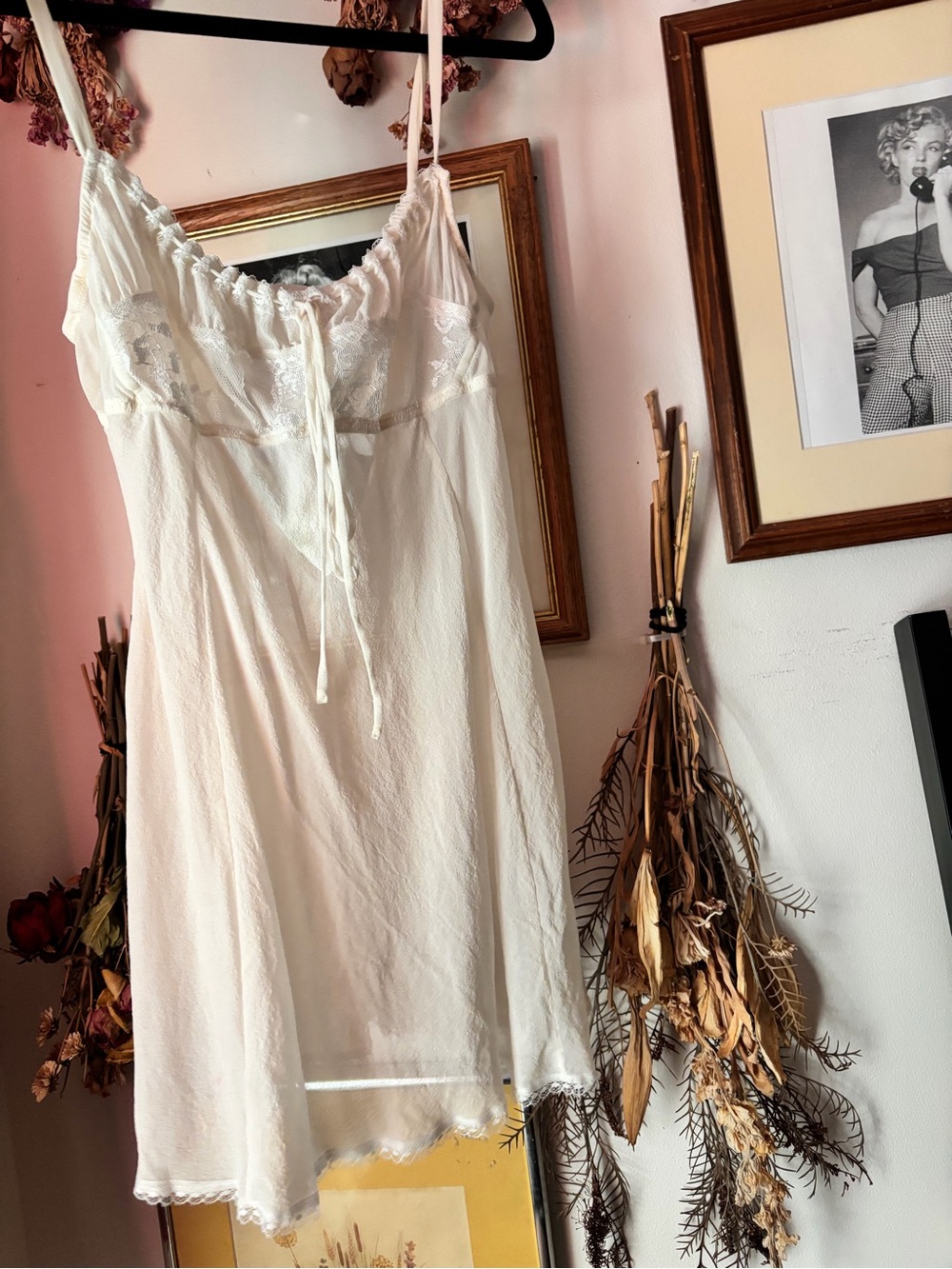 2002 100% Silk Victoria's Secret Ivory Lace-Trim Milkmaid Coquette Slip